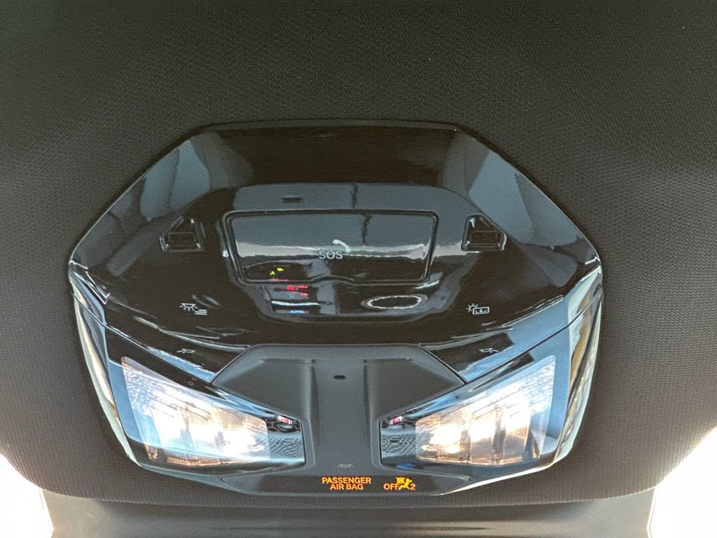 Used 2023 BMW iX xDrive50 w/ BMW I Signature Blue Package image 25