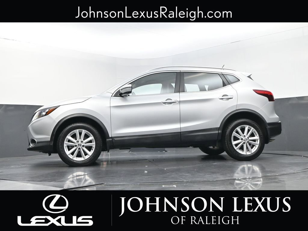 Used 2018 Nissan Rogue Sport SV w/ SV Technology Package FWD image 21