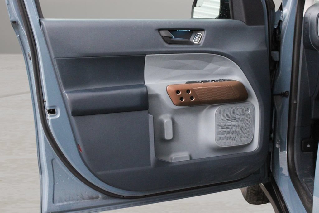 Used 2022 Ford Maverick Lariat FWD image 16