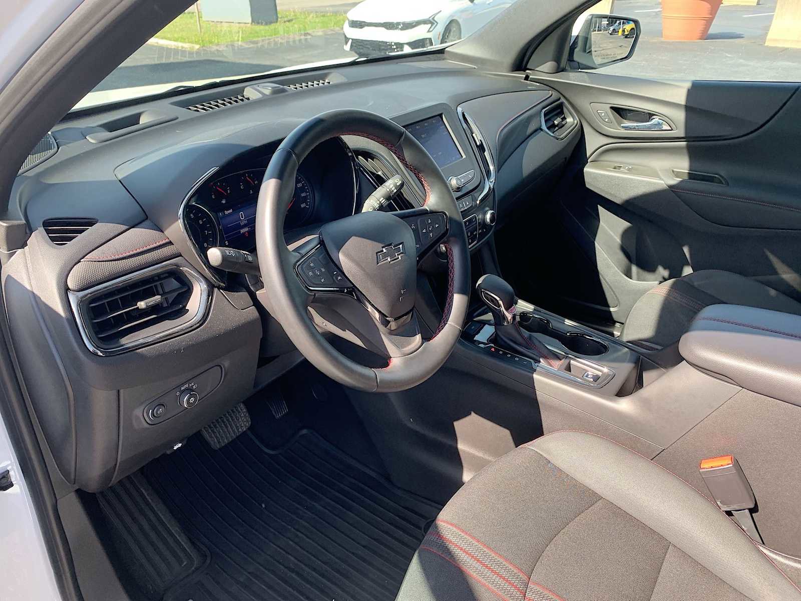 Certified 2023 Chevrolet Equinox RS AWD/4WD image 10