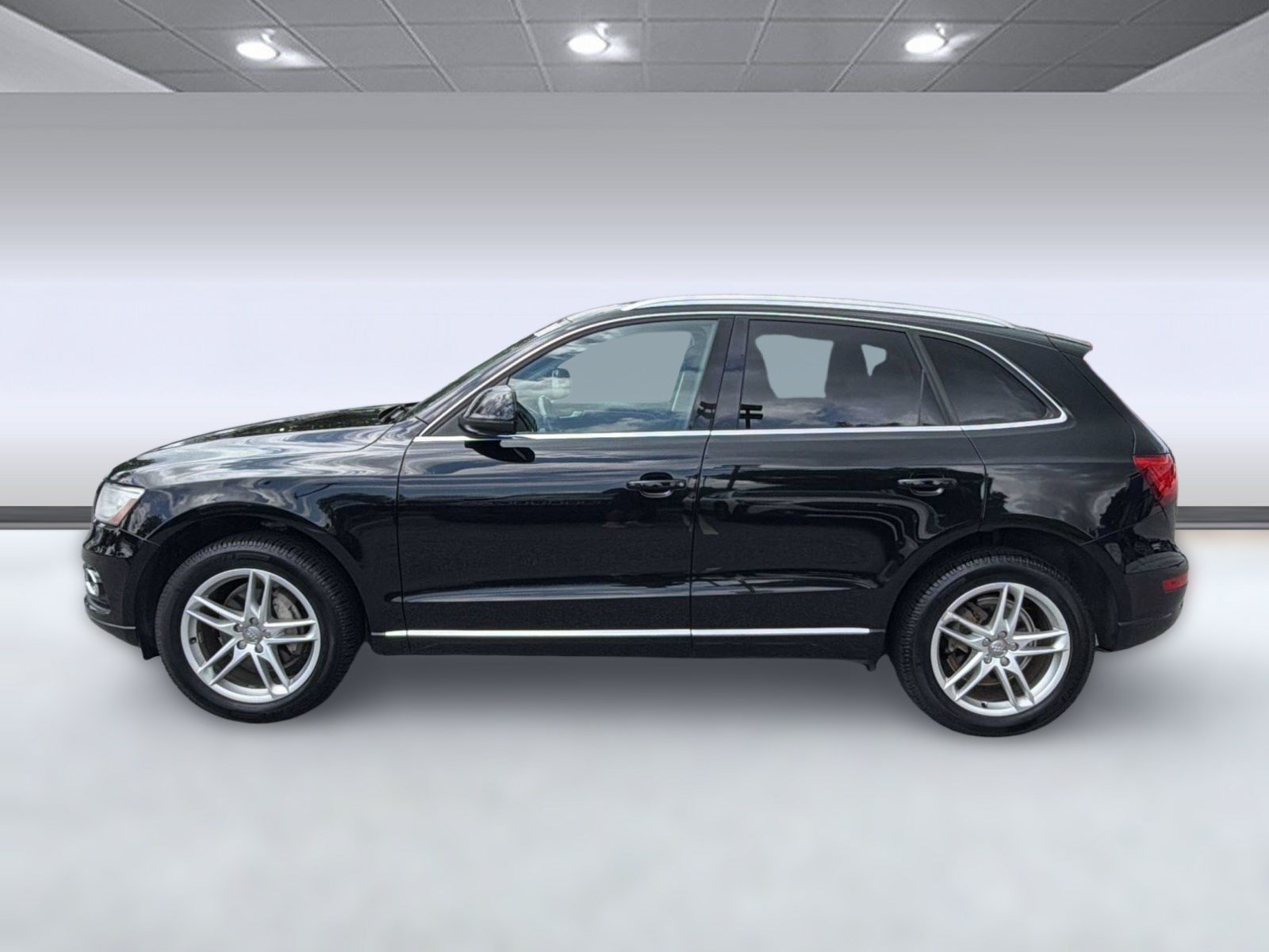 Used 2014 Audi Q5 2.0T Premium Plus AWD/4WD image 2