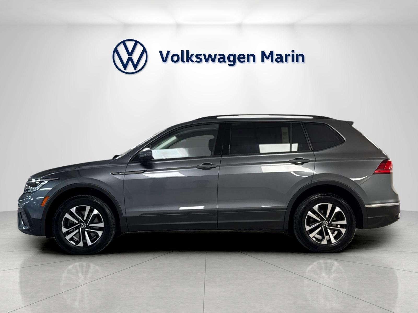 Used 2022 Volkswagen Tiguan S FWD image 2