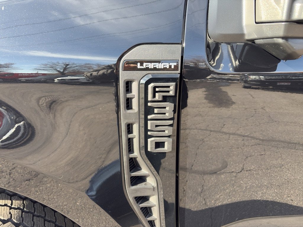 New 2026 Ford F350 Lariat w/ Black Appearance Package image 9