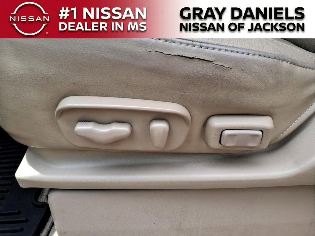 Used 2015 Nissan Armada Platinum RWD image 13