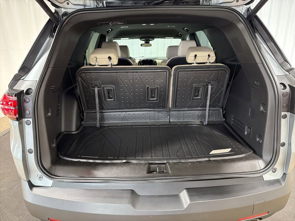 Certified 2023 Chevrolet Traverse LT w/ LPO, Floor Liner Package image 8