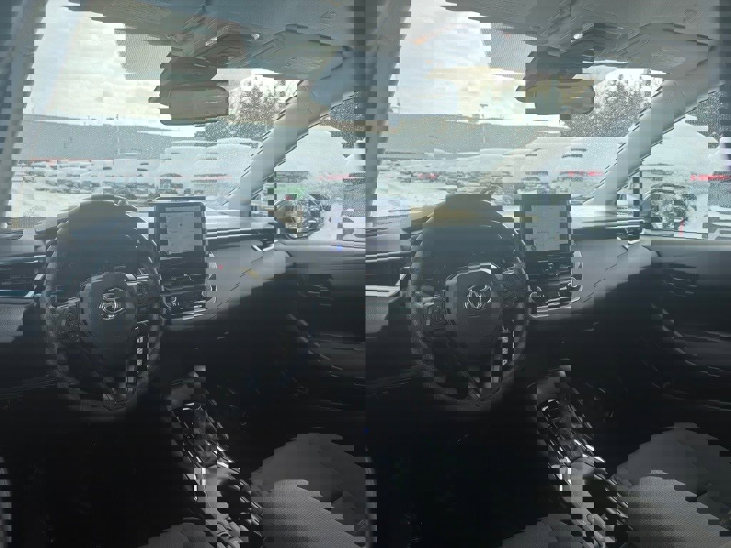 Used 2024 Toyota Corolla LE image 15