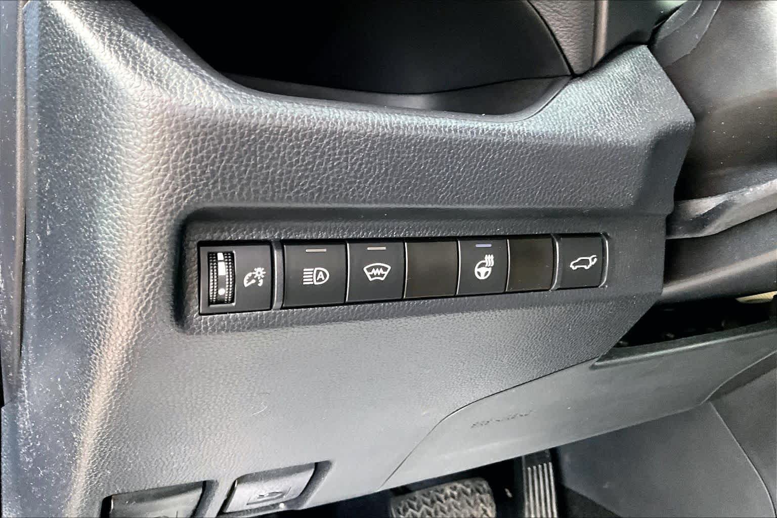 Used 2023 Toyota RAV4 XLE w/ Convenience Package AWD/4WD image 36