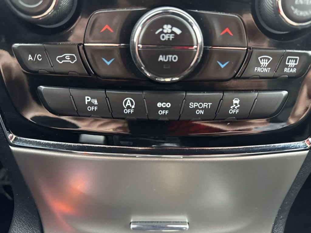 Used 2020 Jeep Grand Cherokee Limited image 33