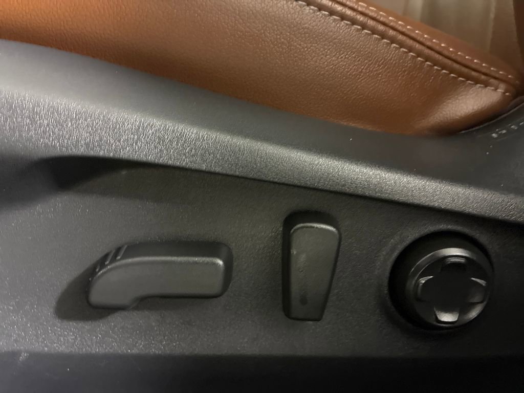 Used 2023 Subaru Outback Touring XT image 17