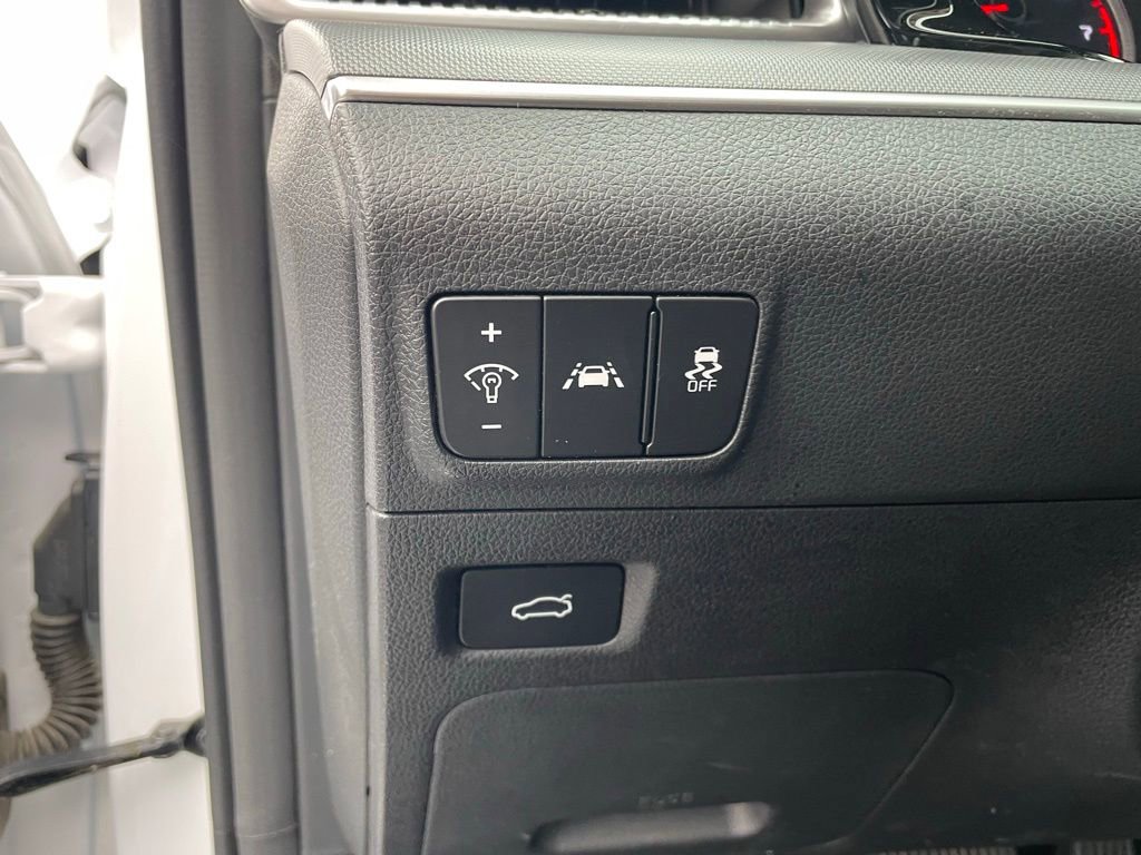 Used 2024 Kia K5 GT-Line image 12