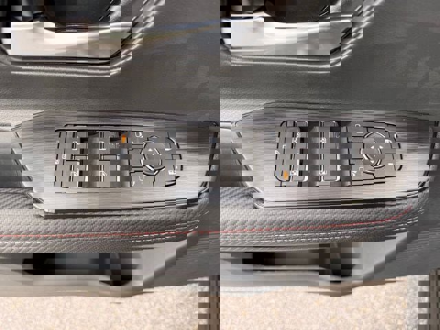 New 2026 Nissan Kicks SR w/ Cold Weather Package image 10