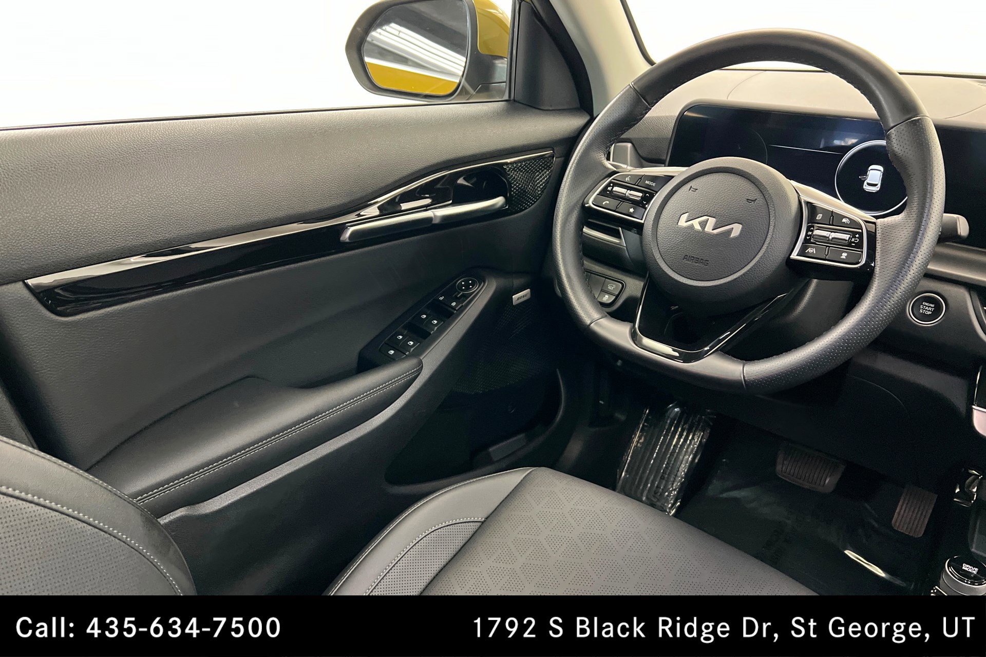 Used 2024 Kia Seltos SX w/ SX Sunroof Package image 11