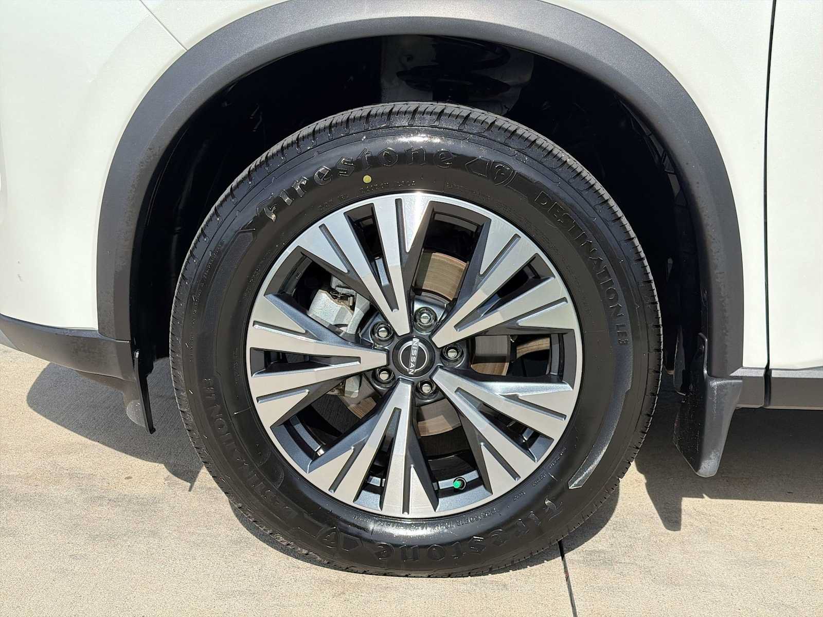 Used 2023 Nissan Rogue SV AWD/4WD image 10