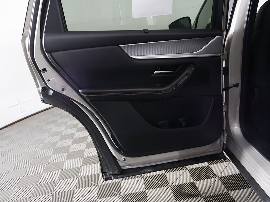 Used 2024 MAZDA CX-90 3.3 Turbo w/ Preferred Plus image 24