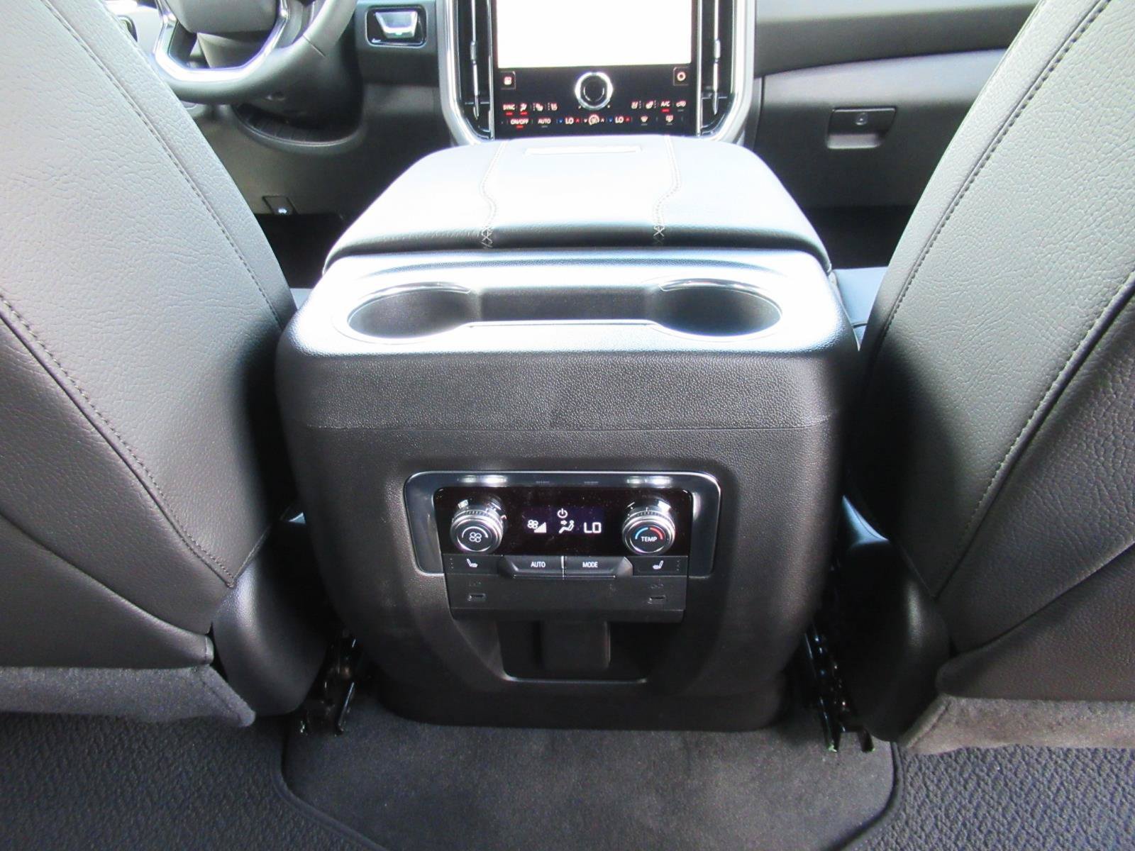 New 2026 GMC Yukon Denali w/ Sun & Power Step Package RWD image 33