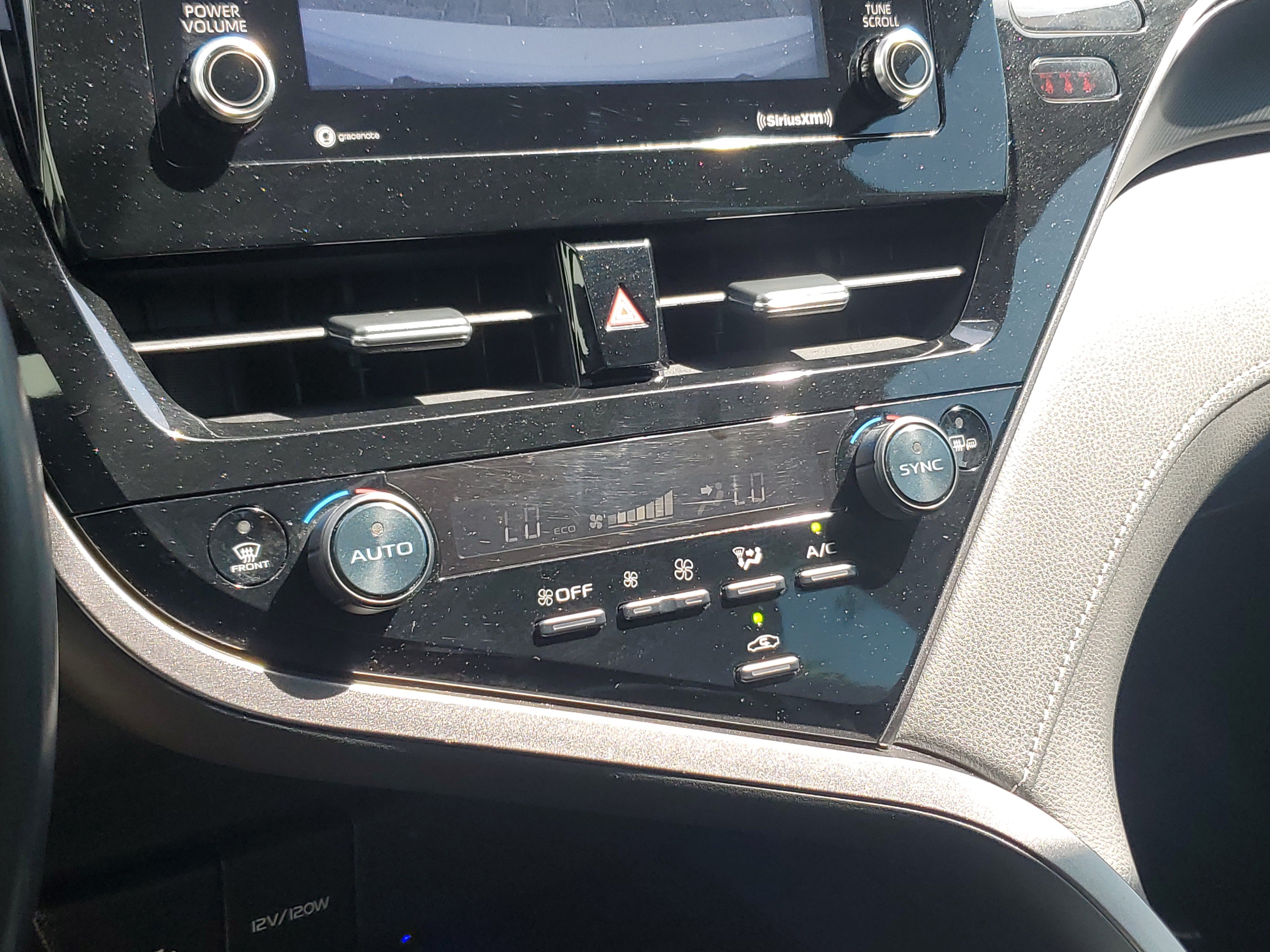 Used 2023 Toyota Camry SE FWD image 27