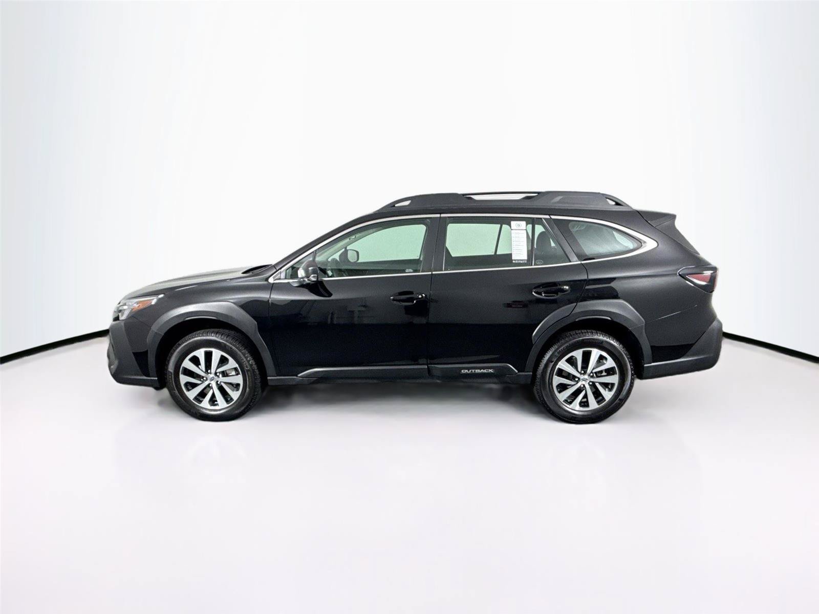 Used 2024 Subaru Outback AWD/4WD image 12