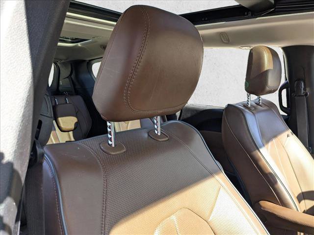 Used 2017 Chrysler Pacifica Limited w/ Advanced Safetytec Group image 21