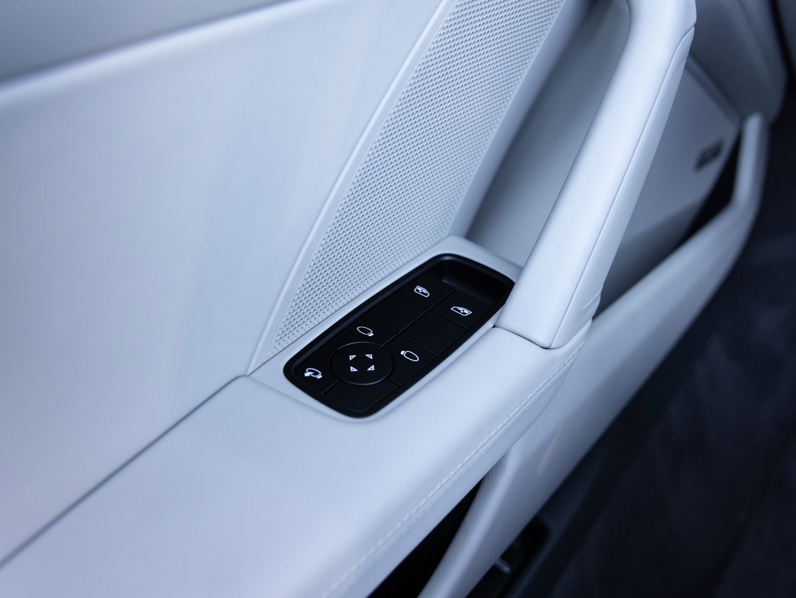 Certified 2024 Porsche 911 Targa 4 image 21