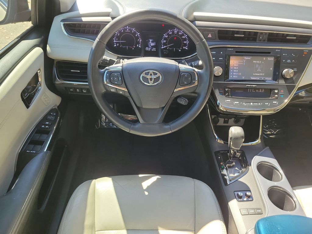 Used 2015 Toyota Avalon XLE Touring image 12