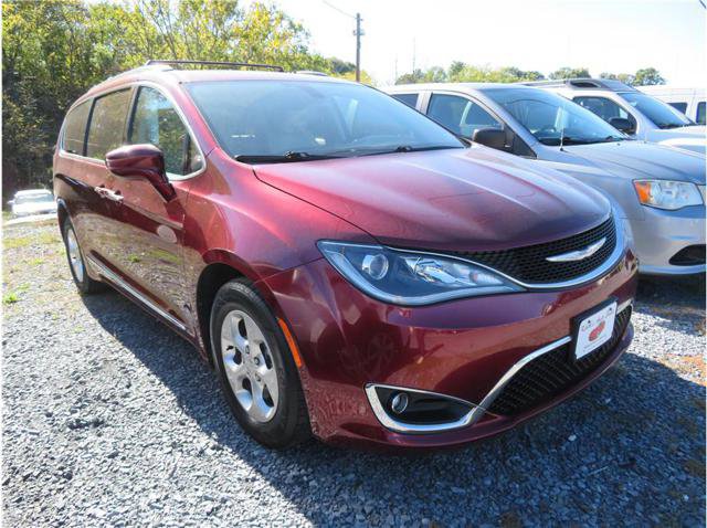 Used 2017 Chrysler Pacifica Touring-L Plus image 15
