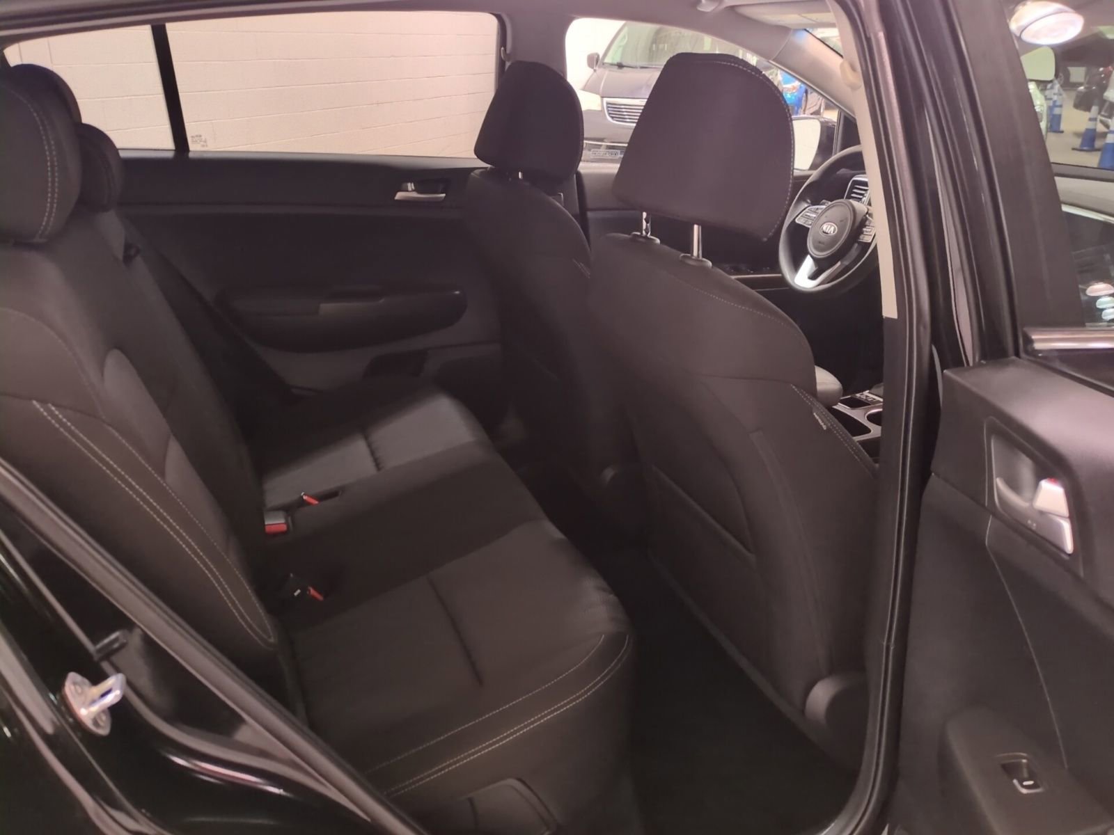 Used 2020 Kia Sportage LX image 11