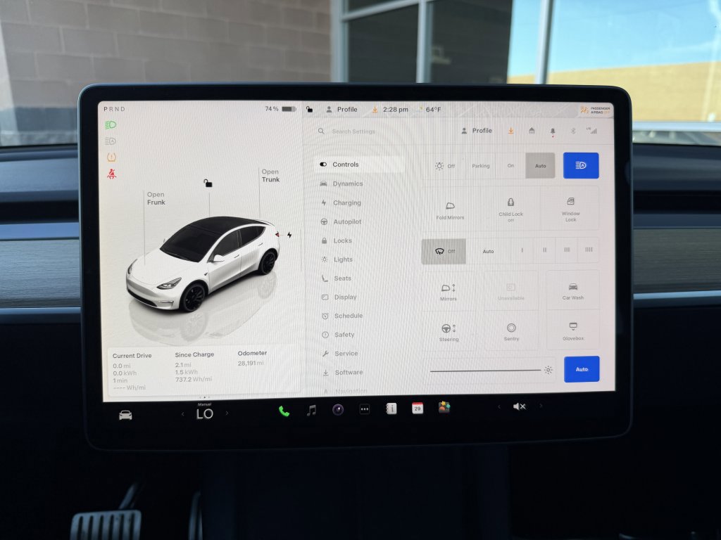 Used 2023 Tesla Model Y Performance image 18