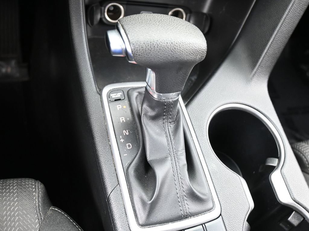 Used 2020 Kia Sportage LX image 24