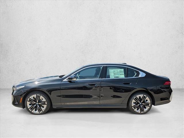 Used 2026 BMW 530i xDrive w/ Premium Package AWD/4WD image 5