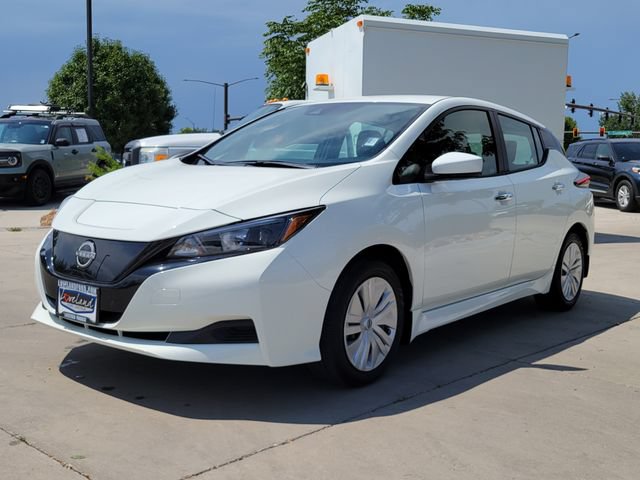 Used 2025 Nissan Leaf S FWD image 4