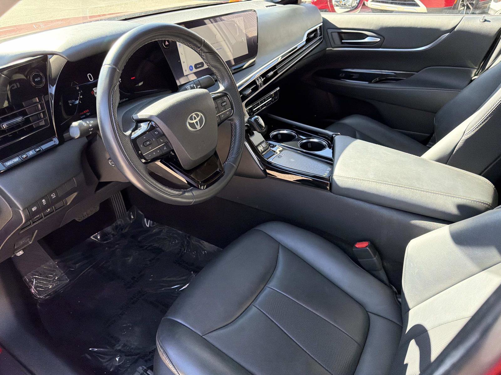 Used 2023 Toyota Mirai w/ Advanced Technology Package image 12