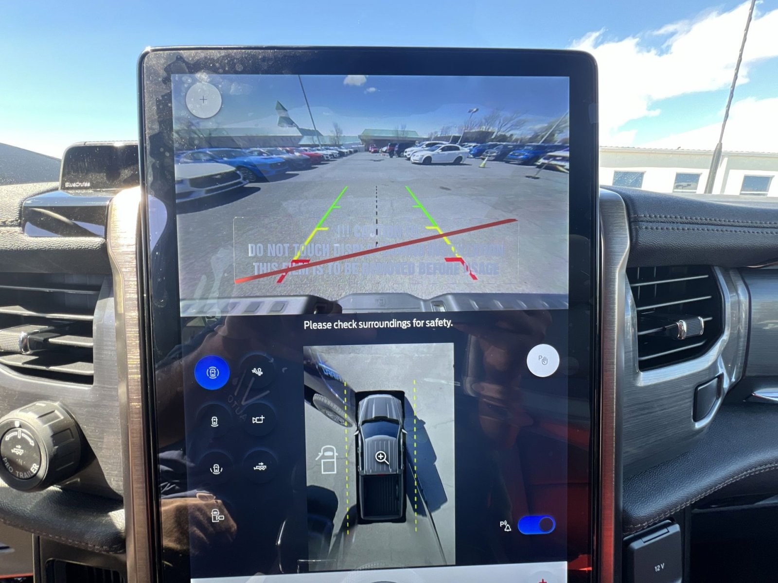 New 2025 Ford F150 Lightning Lariat image 19