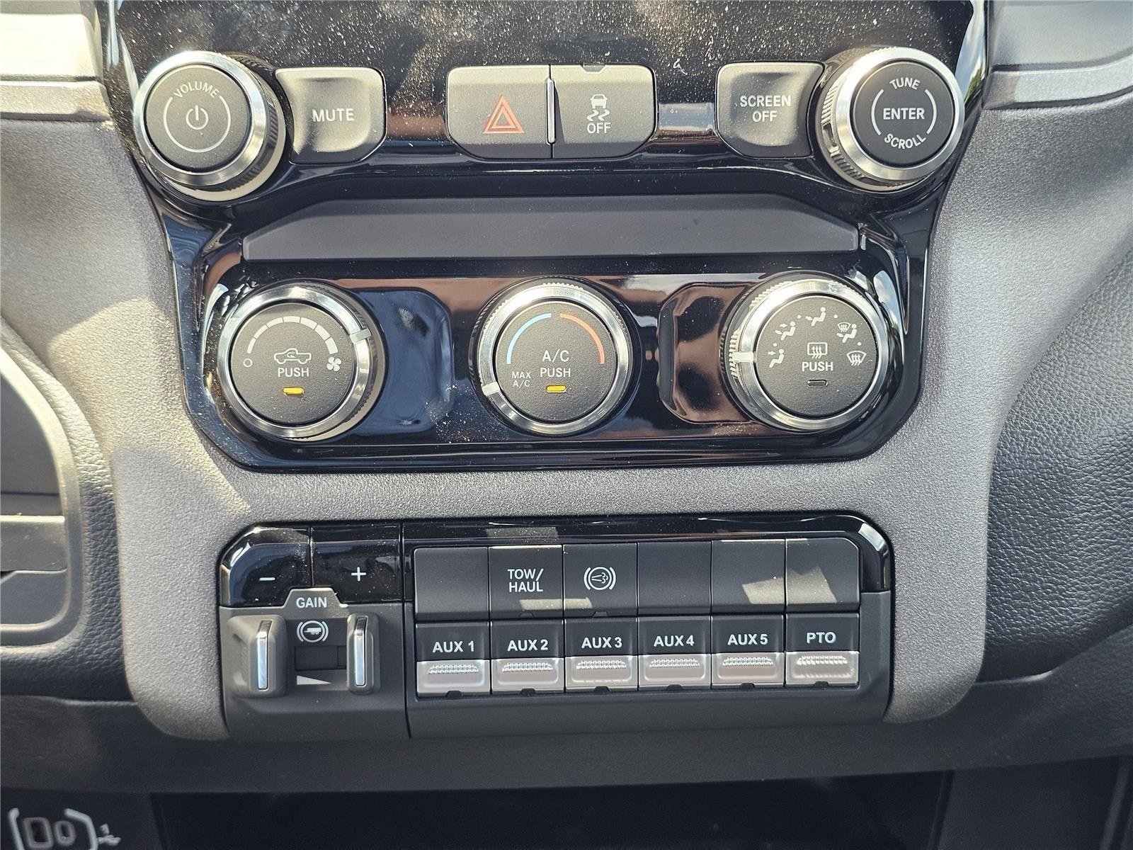 New 2026 RAM 4500 Tradesman w/ Chrome Appearance Group RWD image 29