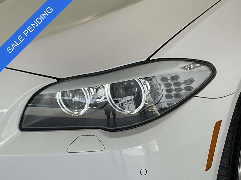Used 2013 BMW 535i xDrive Sedan AWD/4WD image 9