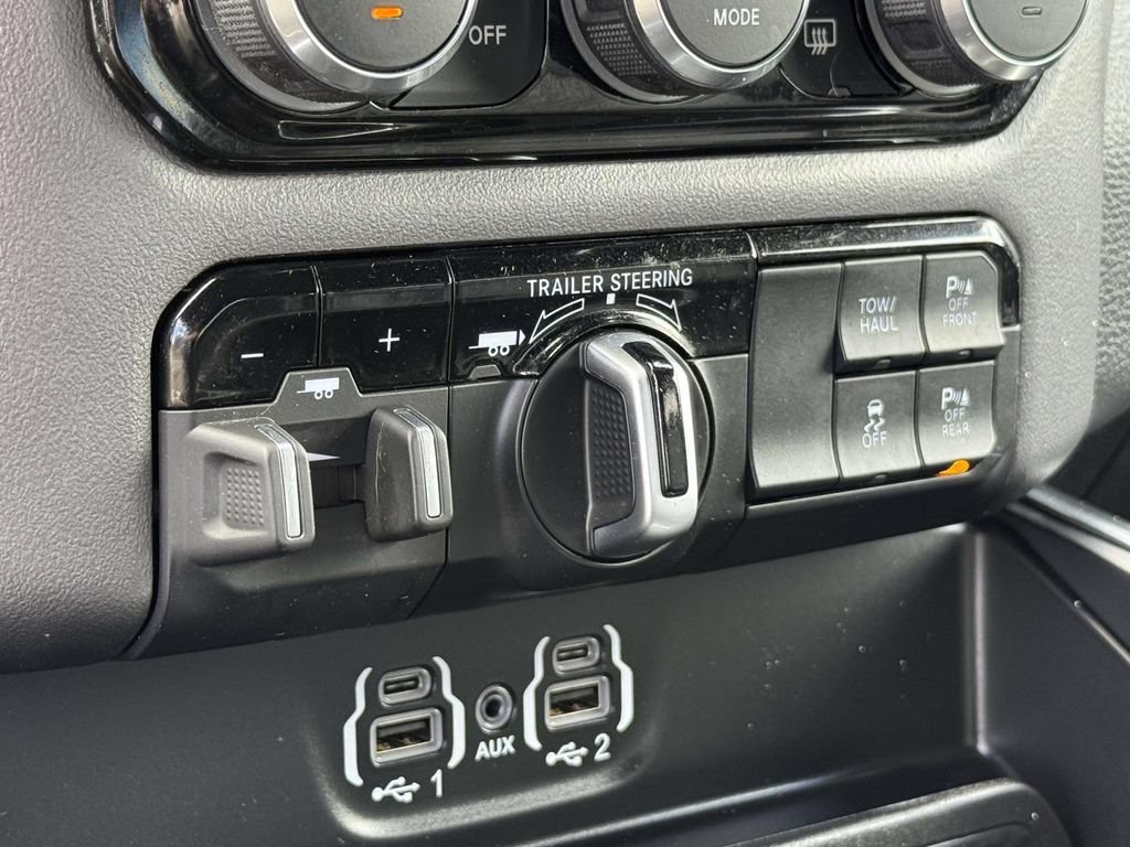 Used 2021 RAM 1500 Laramie w/ Sport Appearance Package AWD/4WD image 20