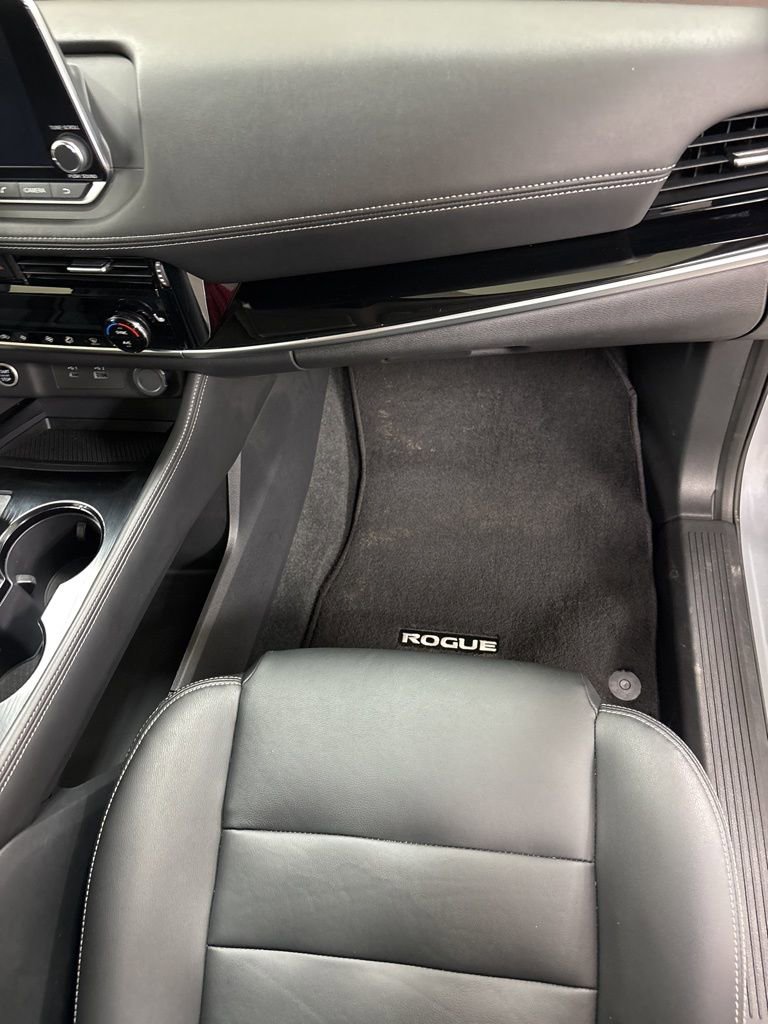 Used 2023 Nissan Rogue SL AWD/4WD image 30