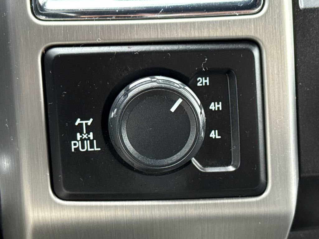 Used 2017 Ford F350 Platinum w/ FX4 Off-Road Package image 26