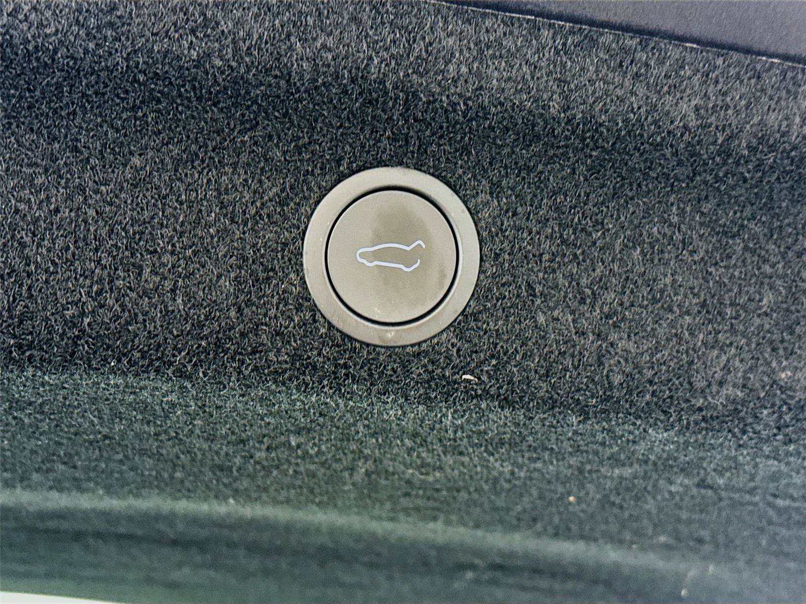 Used 2026 Tesla Model Y Long Range image 15