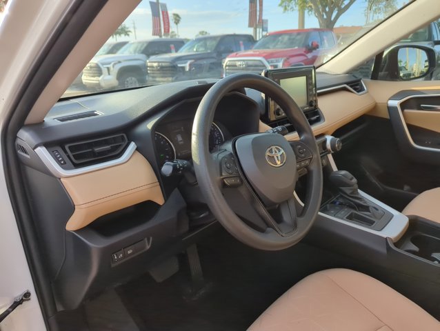 Used 2021 Toyota RAV4 XLE FWD image 11