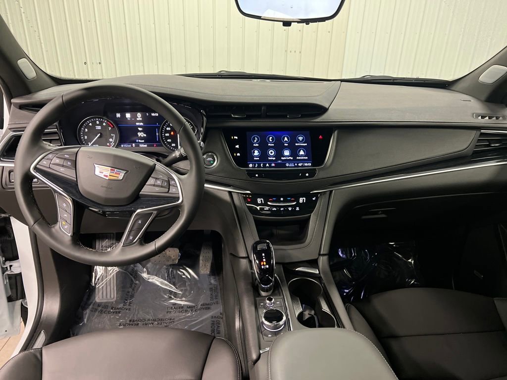 Certified 2026 Cadillac XT5 Premium Luxury w/ LPO, Floor Liner Package AWD/4WD image 14