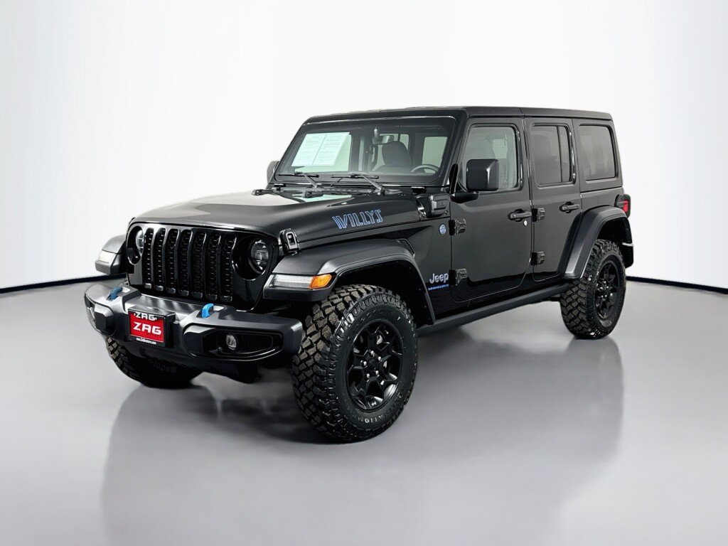 Used 2023 Jeep Wrangler Unlimited w/ Cold Weather Group