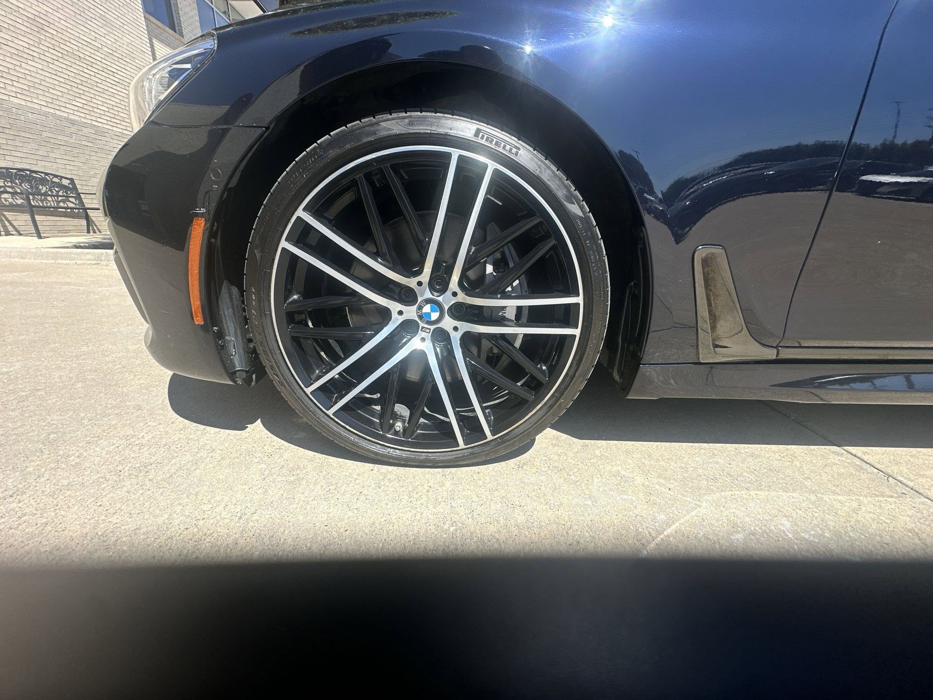 Used 2018 BMW 750i xDrive AWD/4WD image 20