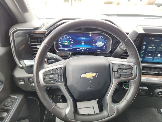 Used 2022 Chevrolet Silverado 1500 LT w/ Z71 Off-Road Package AWD/4WD image 23