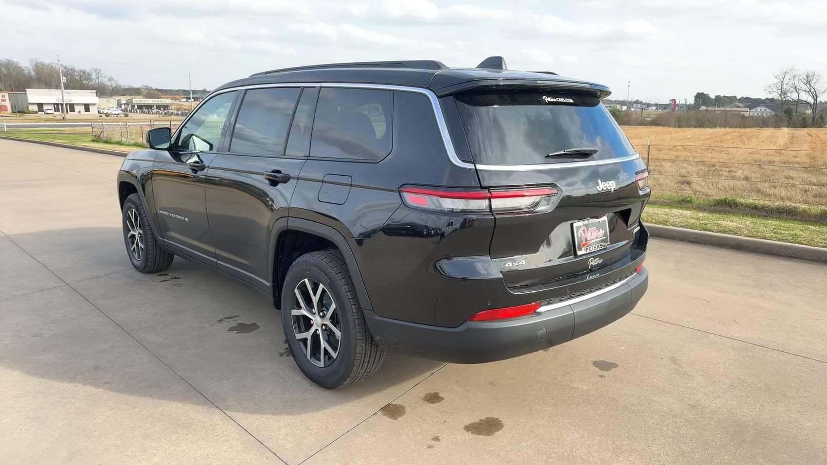 New 2025 Jeep Grand Cherokee L Limited w/ Trailer Tow Package AWD/4WD image 7