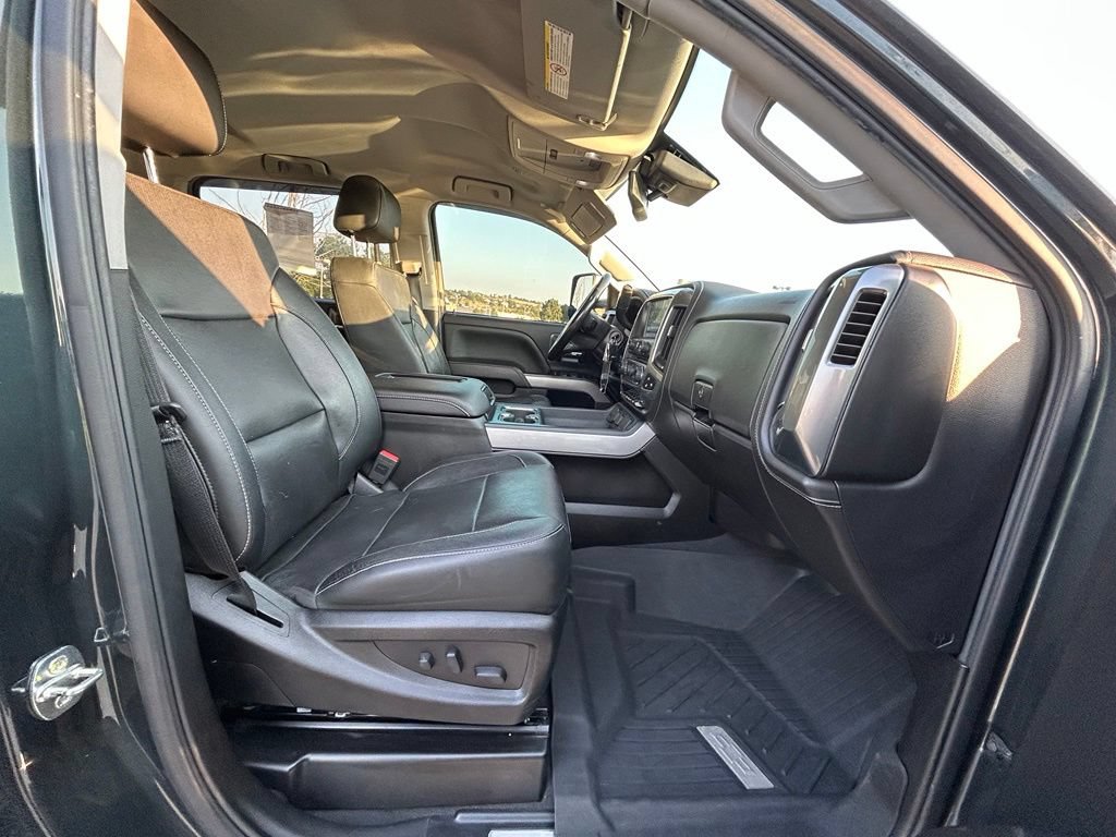Used 2019 Chevrolet Silverado 3500 LTZ w/ Duramax Plus Package AWD/4WD image 32