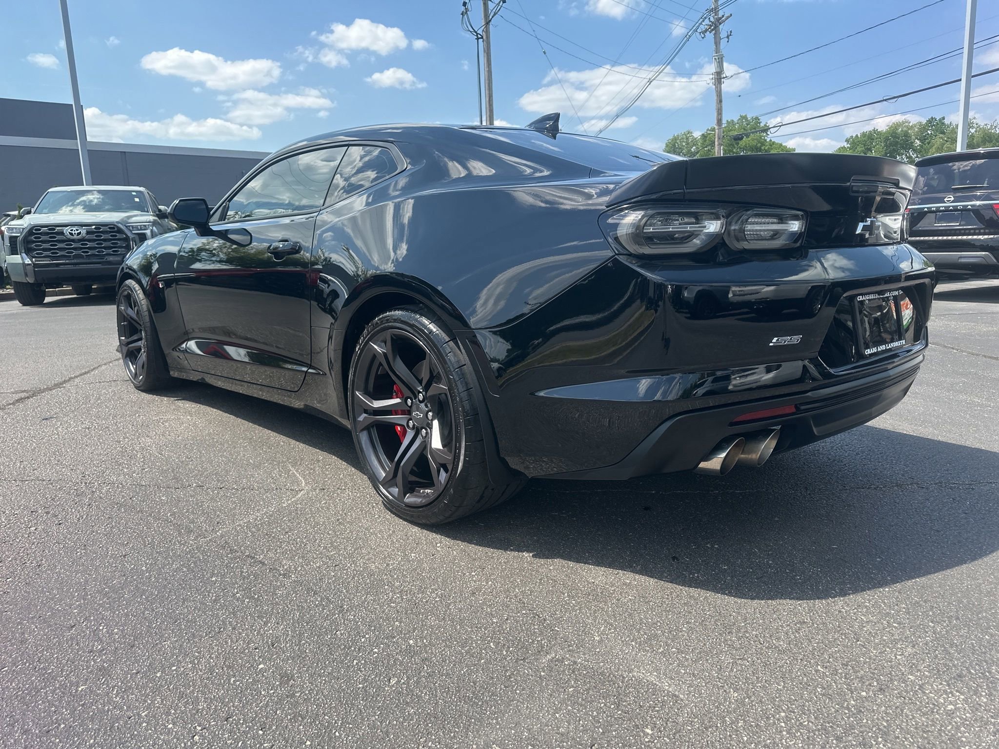 Used 2021 Chevrolet Camaro SS RWD image 6