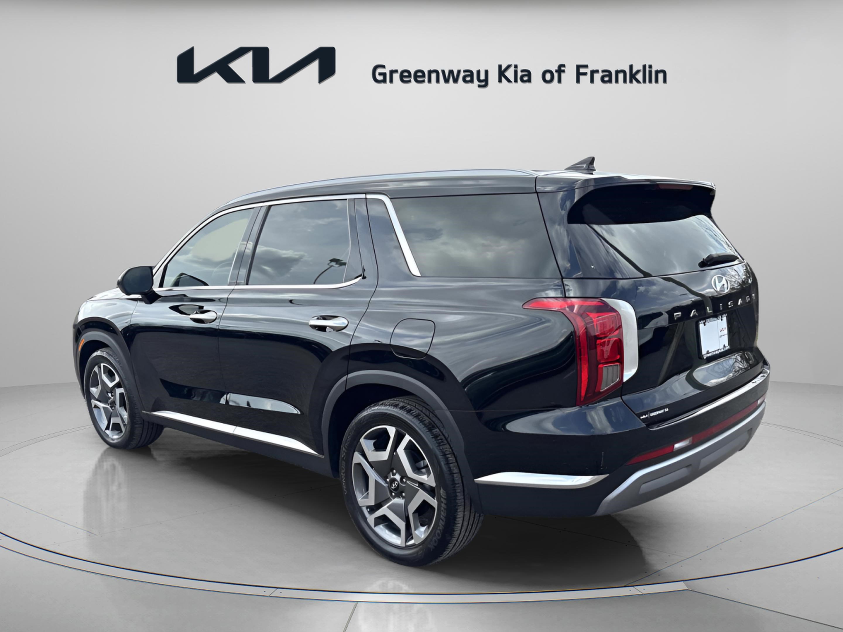 Used 2024 Hyundai Palisade Limited image 5