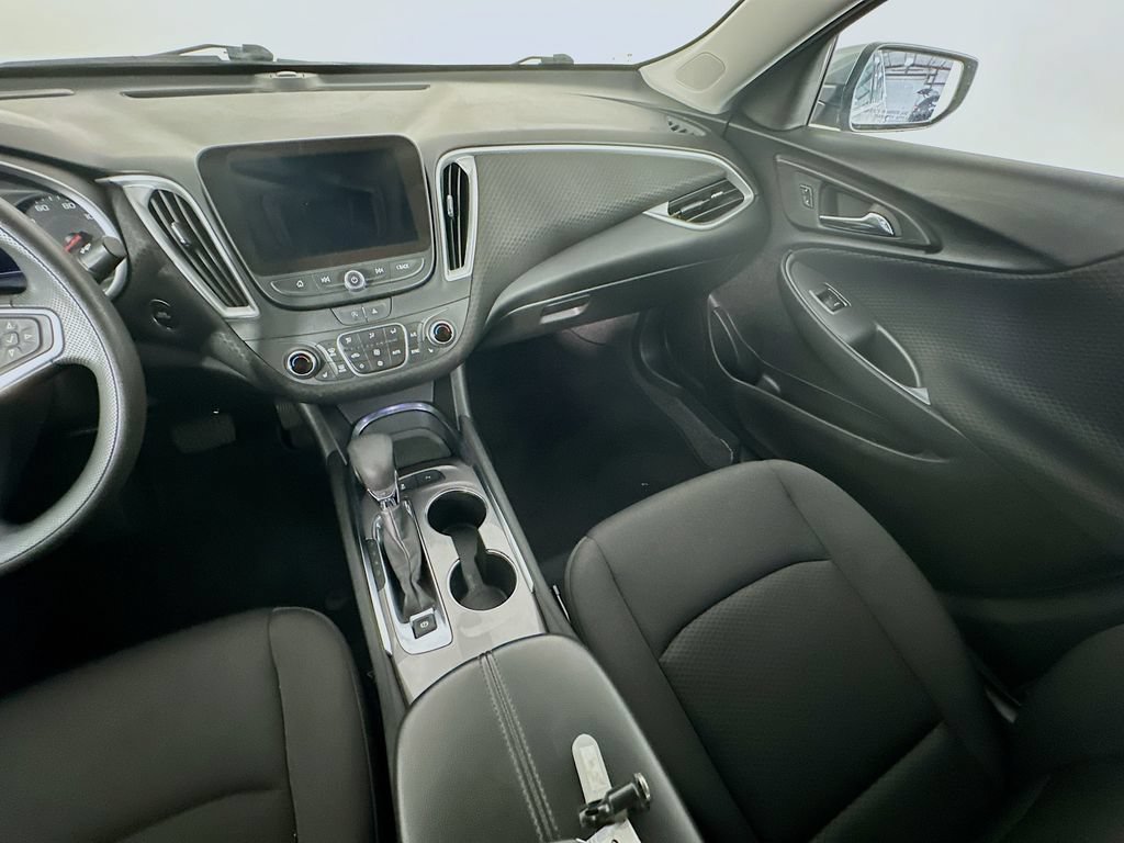 Used 2024 Chevrolet Malibu LT FWD image 11