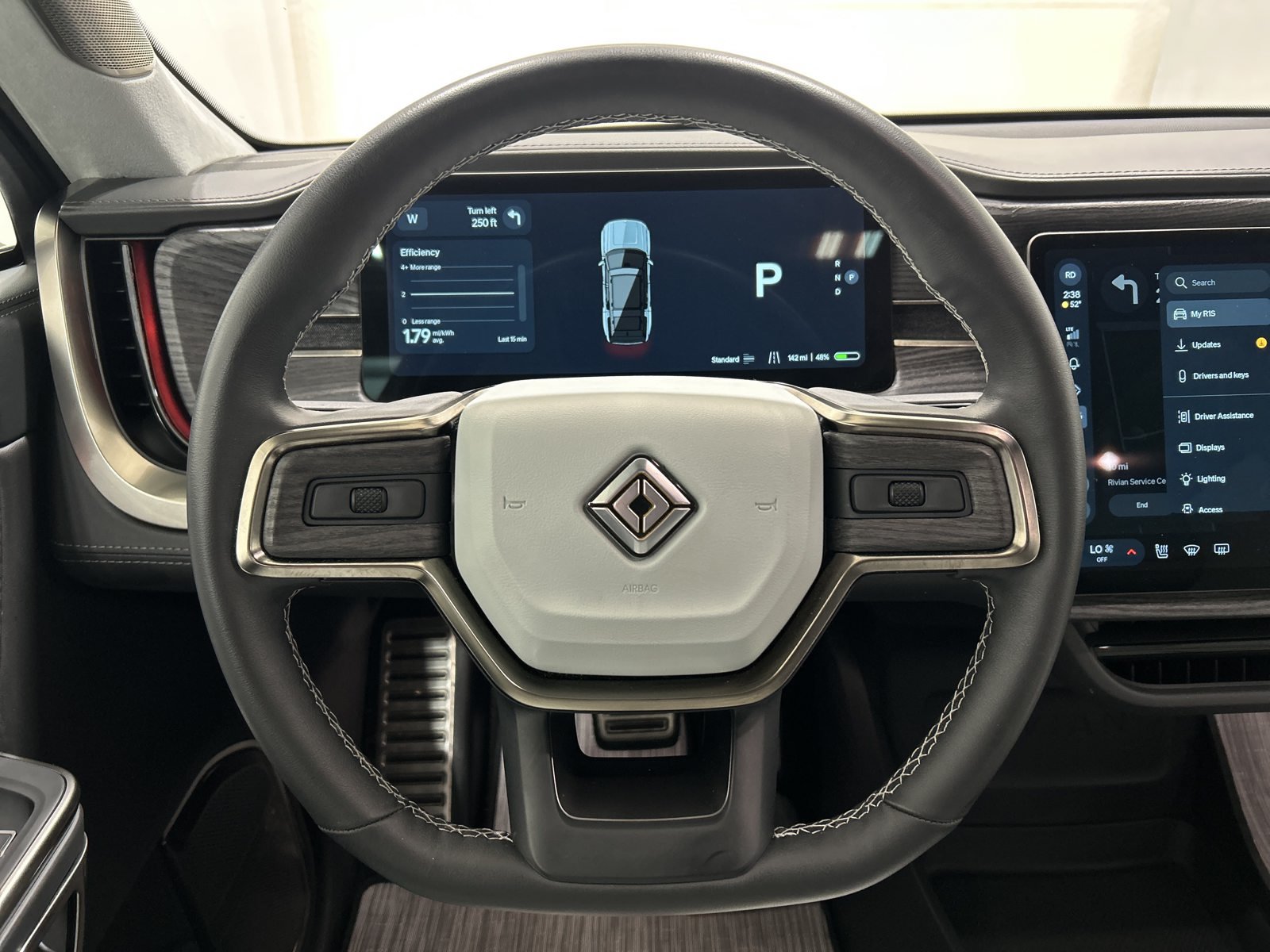 Used 2023 Rivian R1S Launch Edition Quad AWD/4WD image 28