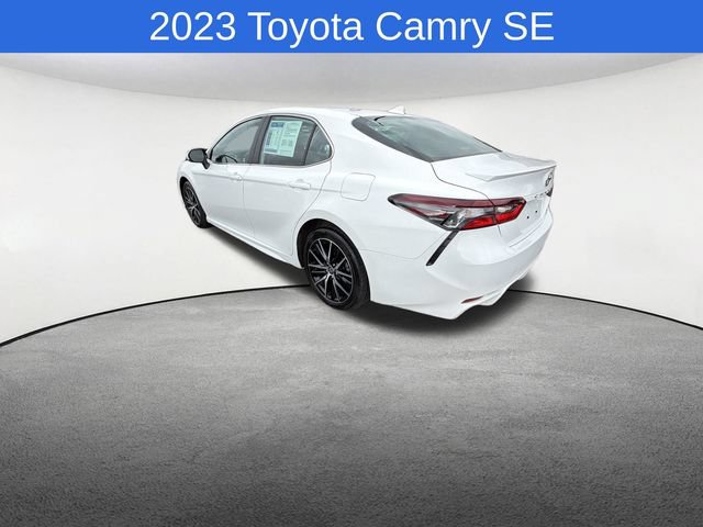 Used 2023 Toyota Camry SE AWD/4WD image 14